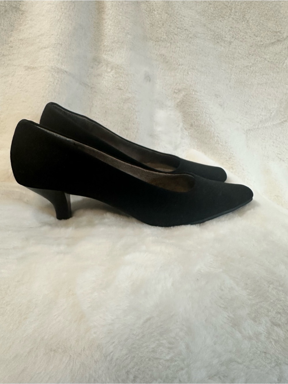 Black kitten heels- women’s 9.5 (Aerosoles)